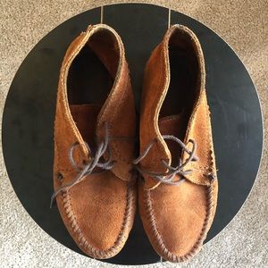 Minnetonka Suede women’s booties